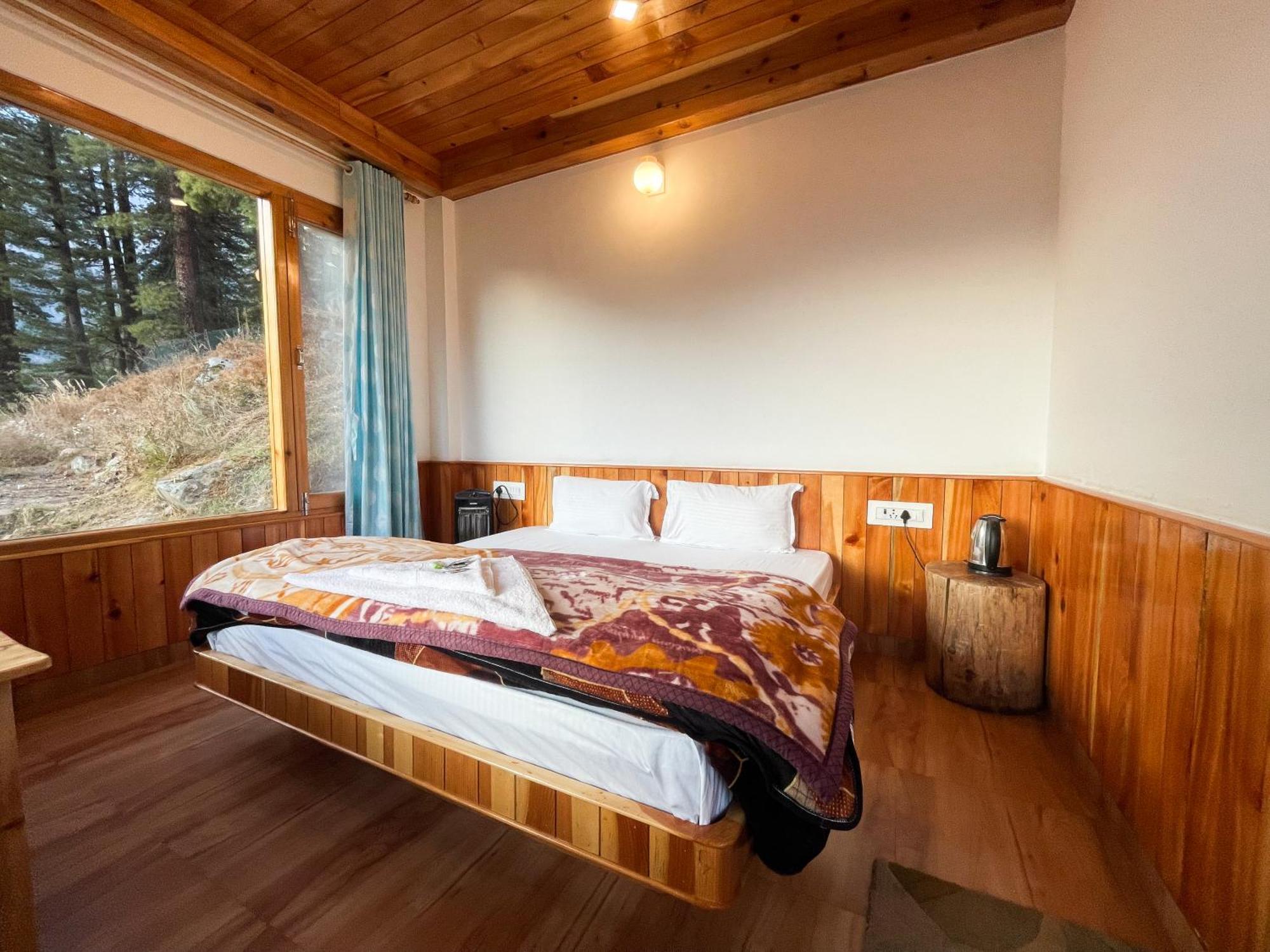 Hotel Singing Woods Kutla Kulu Exterior foto