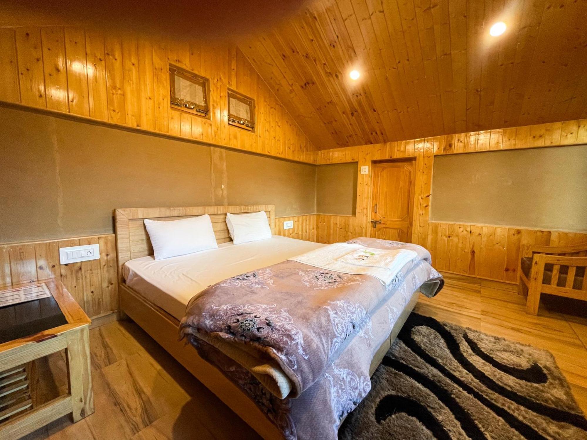 Hotel Singing Woods Kutla Kulu Exterior foto